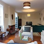 Casa Dos Francelhos * Φουνκάλ
